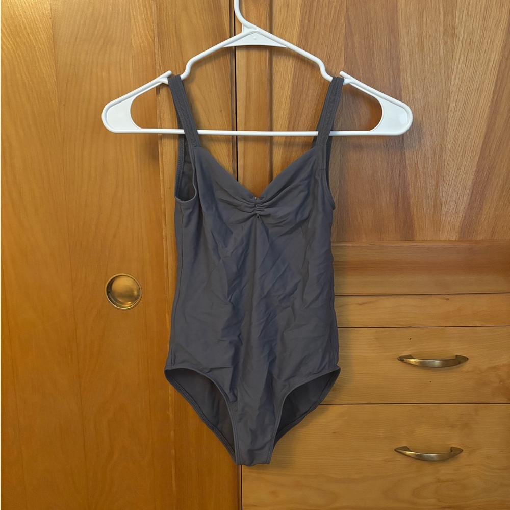 wear moi faustine leotard (fits adult xs)